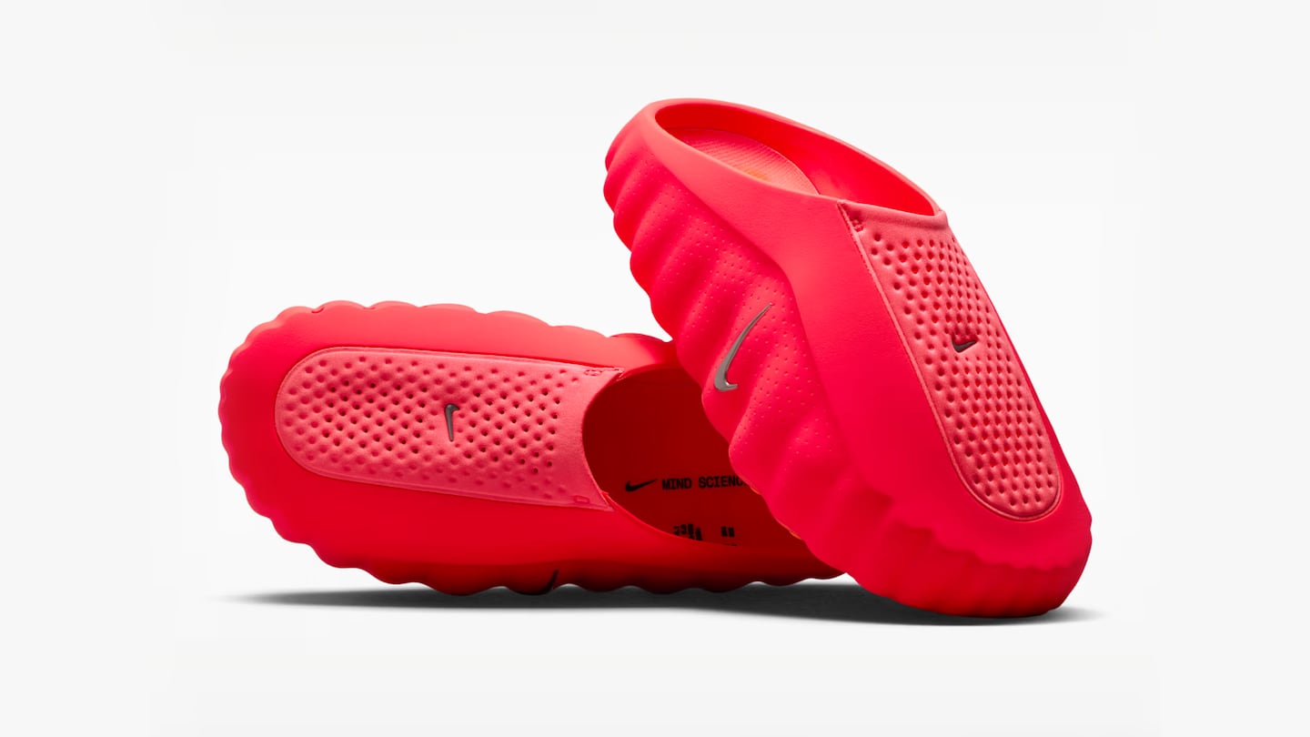 Nike Mind 001 Pregame Mules.